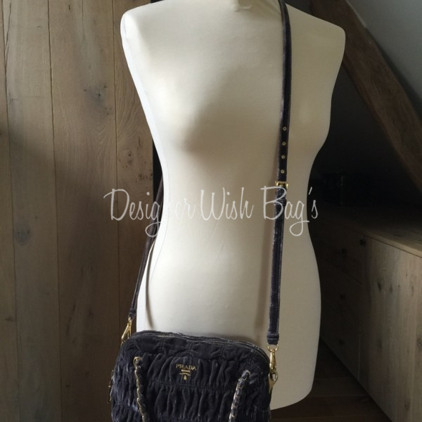 Mini Prata Bag in luxurious brown velvet -  