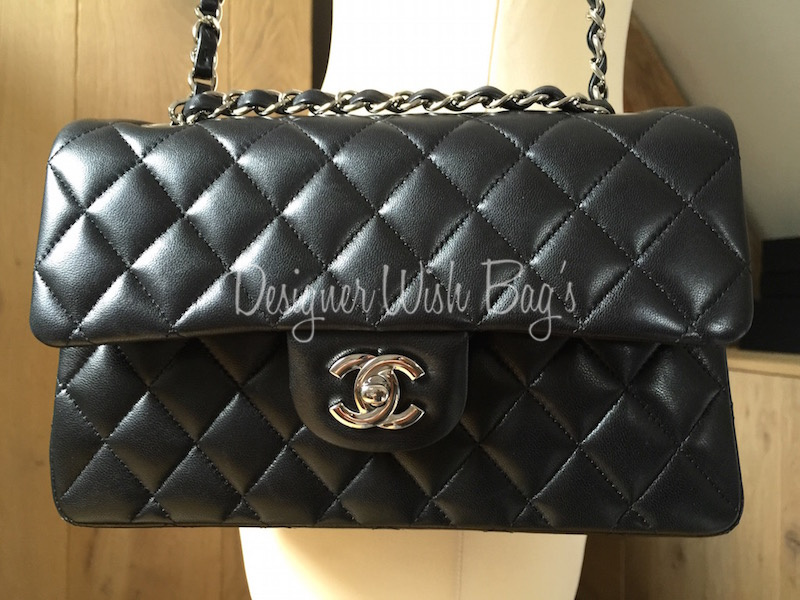 Timeless Chanel Large shopping bag Black Gold hardware Lambskin ref.496471  - Joli Closet