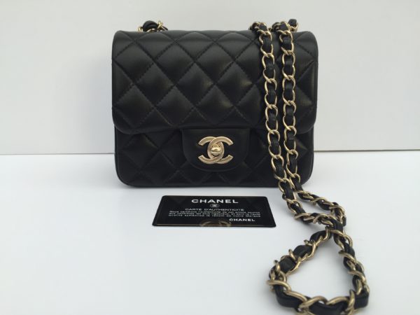 Timeless Chanel Classic Quilted So Black Lambskin Square Mini Flap Leather  ref.333667 - Joli Closet