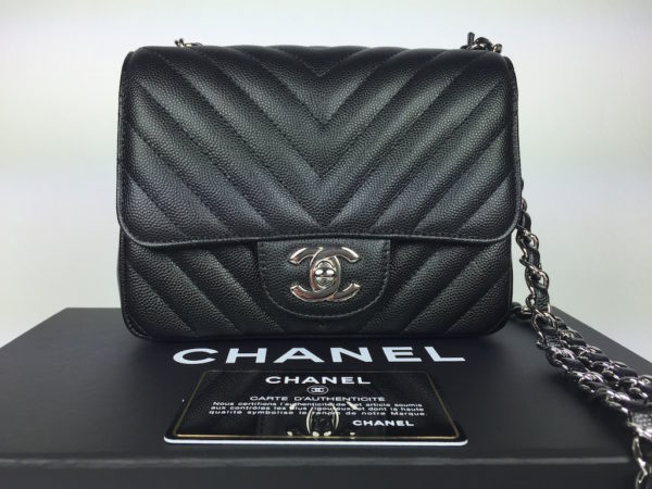Chanel Mini Chevron Caviar 2016 BRAND NEW