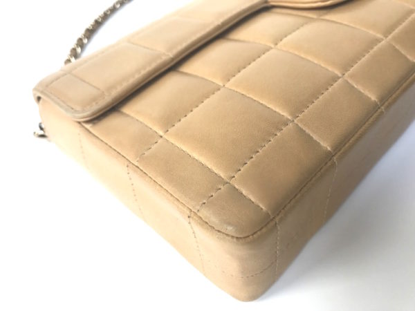 Chanel Gold Leather Chocolate Bar Shoulder Bag Medium Q6B059BPD0000