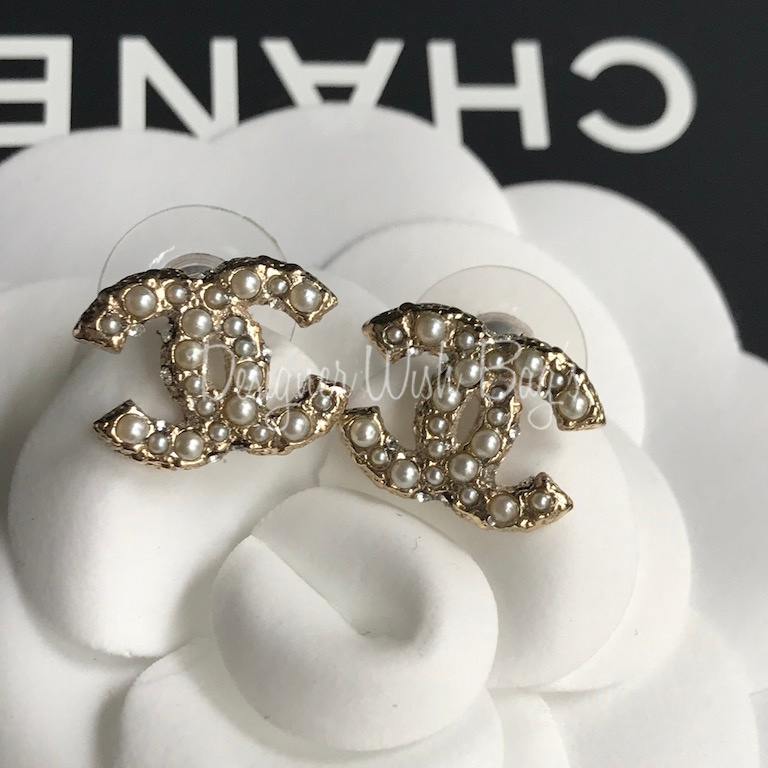 Chanel CC Small Pearl Earrings - Designer WishBags