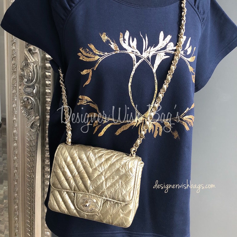 CHANEL ネイビー Vネック Chanel Top Navy 18C - Designer WishBags