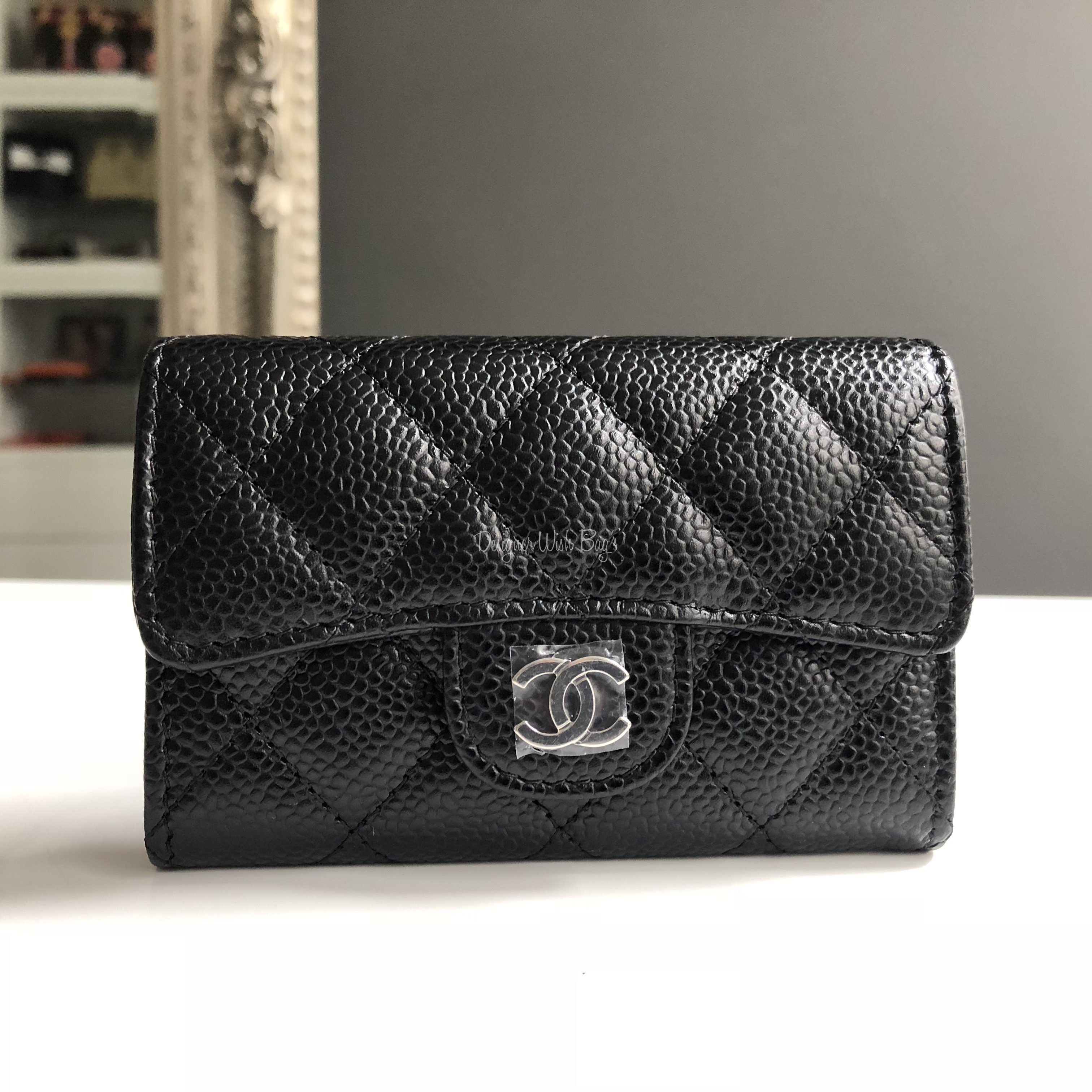 No3110Chanel Caviar Timeless Classic Small Wallet Unused  未使用品   Gallery Luxe