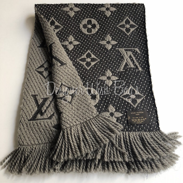 Logomania Scarf S00 - Highlights and Gifts