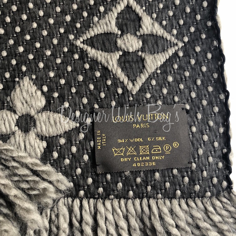 Louis Vuitton Logomania Gray Scarf - Luxury Helsinki