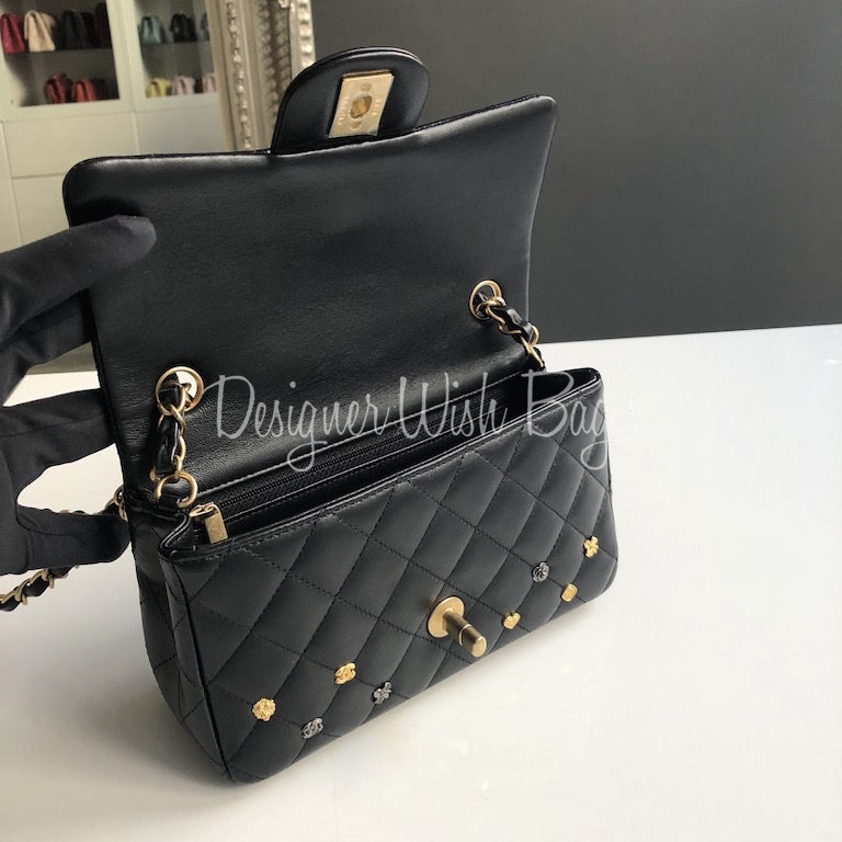 chanel mini charm
