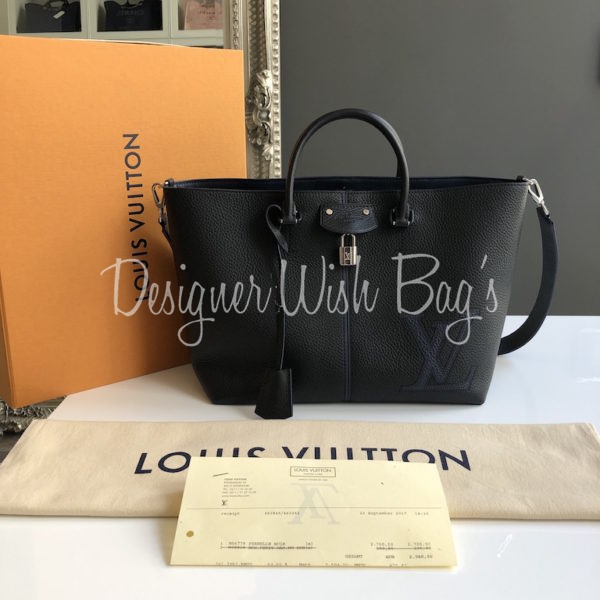 Louis Vuitton 2017 Taurillon Pernelle w/ Strap - Neutrals Totes, Handbags -  LOU240250