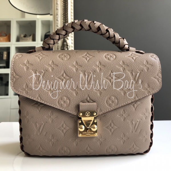 lv pochette metis outfit