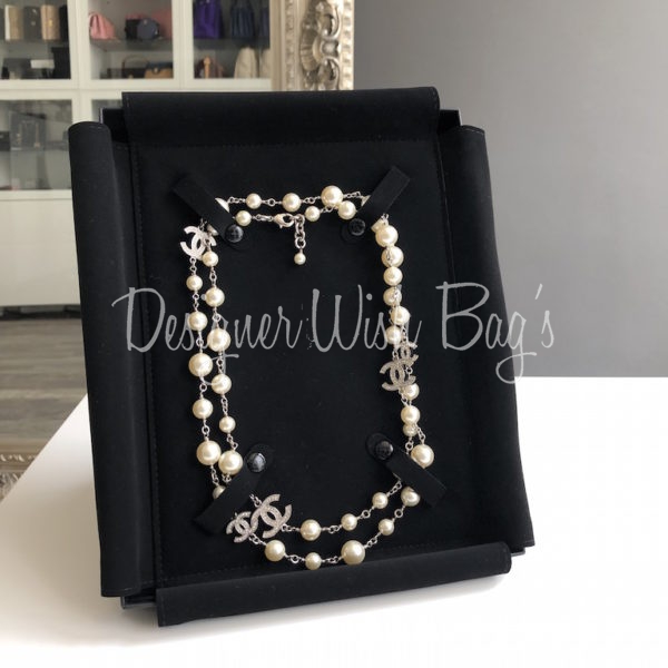 CC pearl necklace