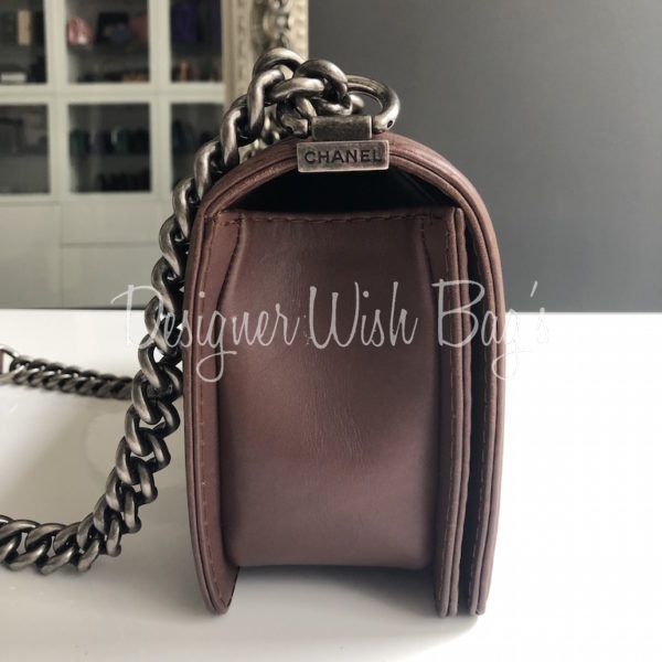 chanel boy bolsa brown
