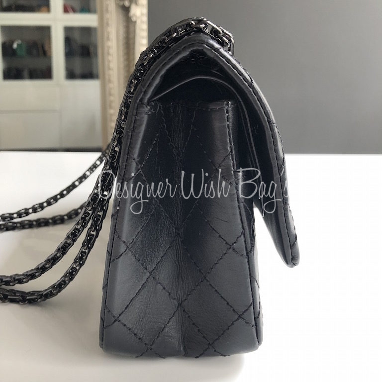 I got the 23A mini 2.55 reissue black on black and I'm so in love!!!🥰 :  r/chanel
