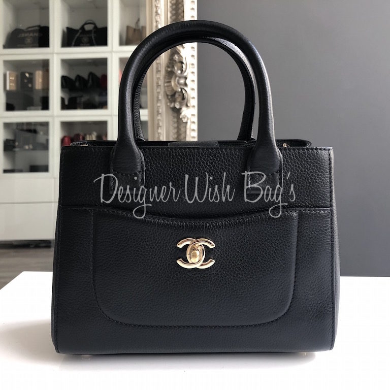 CHANEL TOTE SMALL NAVY BLUE CANVAS - BJ Luxury
