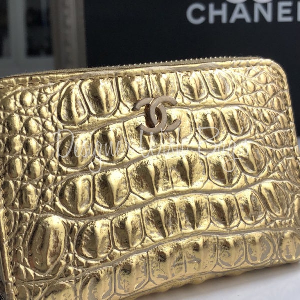 CHANEL 19A Gold Chevron Card Holder Case Zip Coin Purse 2019 Cocodile  MultiColor