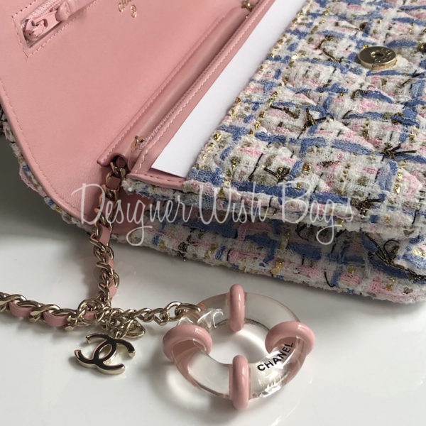 Wallet On Chain Chanel 19 WOC with coin purse Multiple colors Tweed  ref.161518 - Joli Closet