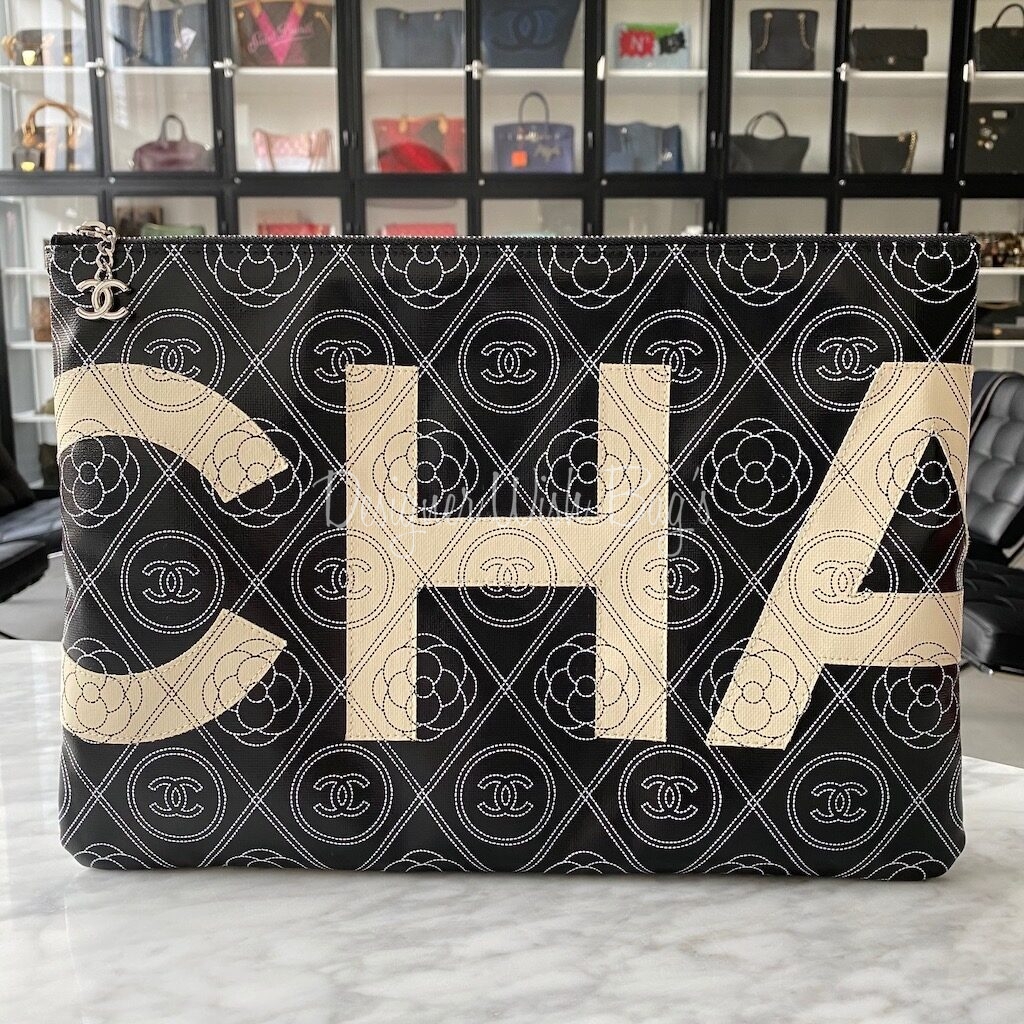 Chanel CC Logo clutch bag Beige Leather ref.569096 - Joli Closet
