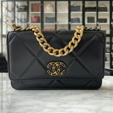 Chanel 19 WOC Black - Designer WishBags - now part of Labellov