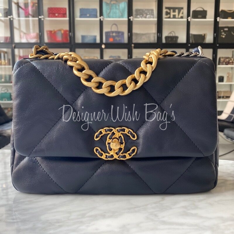 Chanel Blue Denim Medium 19 Bag (2023, RRP €5900) – Designer Exchange Ltd