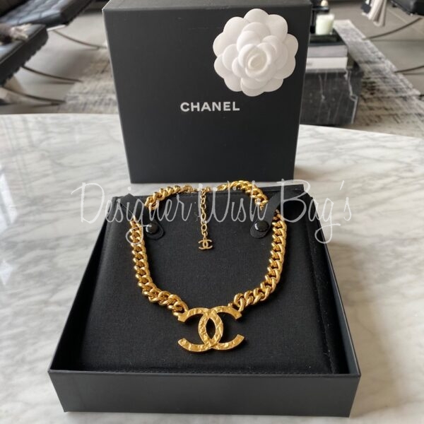 Chanel Gold Vintage 90's 1996 Spring Logo Cc Turnlock Choker Rare Necklace