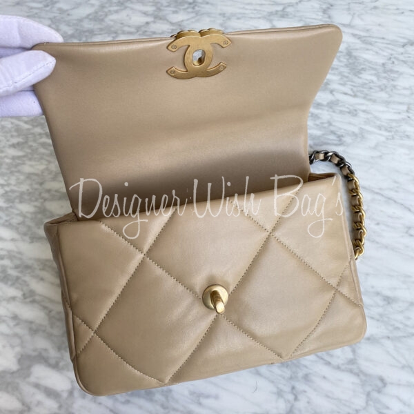 Chanel 19 Small Beige 21S