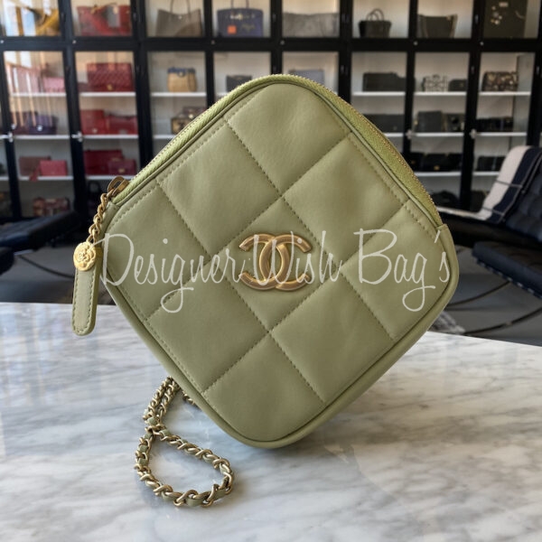 Chanel diamond bag 2025 2020