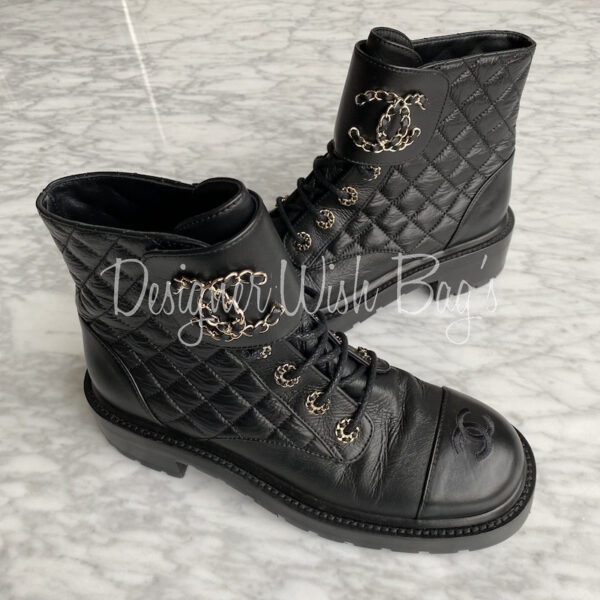 Chanel Boots Black CC