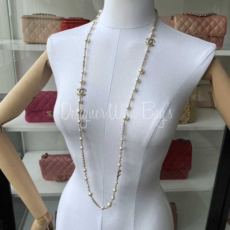 Authentic CHANEL CC Pearl Necklace  Valamode
