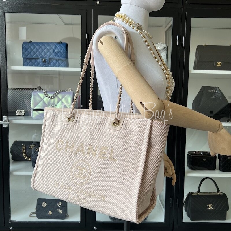 Deauville chain cloth tote Chanel Beige in Cloth - 37673071