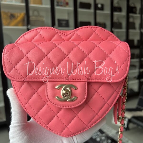 black chanel heart bag pink