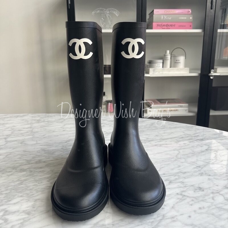 at the top of the 2023 wishlist: chanel rain boots☔️🖤