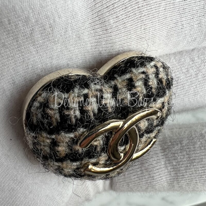 Chanel Heart Brooch 2025 | www.urbag.ws