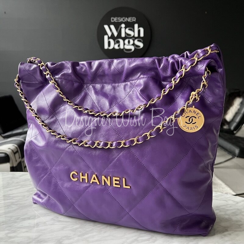 Chanel 22 leather handbag Chanel Purple in Leather - 33204825