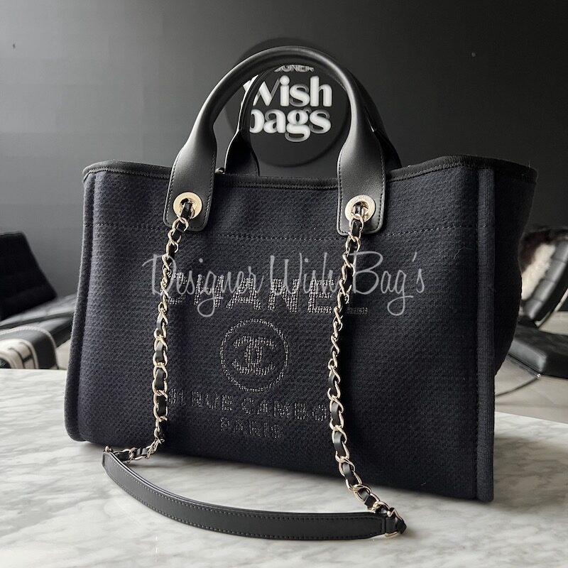 Deauville leather tote Chanel Black in Leather - 32264574