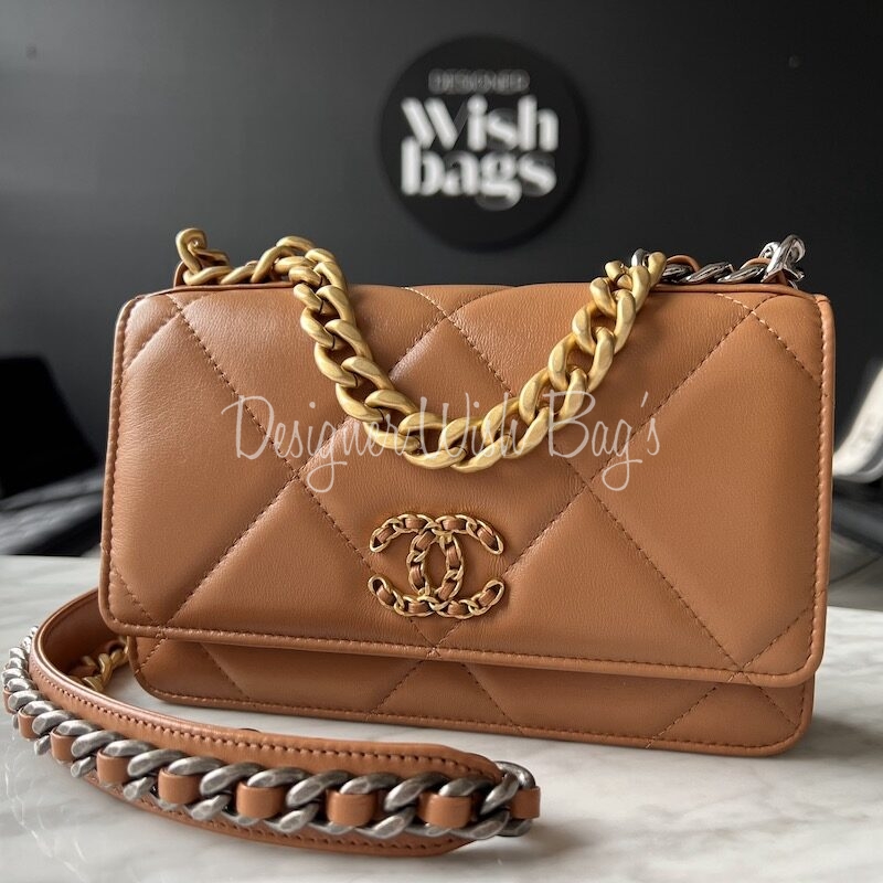 Chanel Woc bag haas 19cm  Chanel, Bags, Chanel woc
