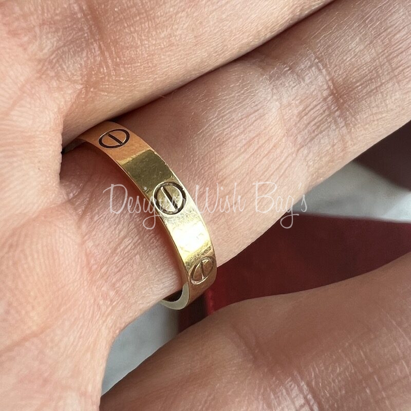 Cartier ラブリング　58 Cartier Love Ring 58 - Designer WishBags - part of Labellov