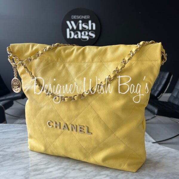 chanel 19 handbag sizes