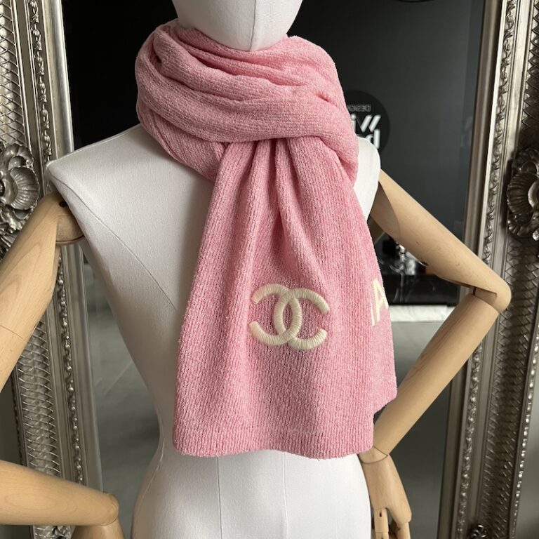 CHANEL マフラー 2025年秋冬 カシミヤ シルク ピンク CHANEL - CHANEL マフラー 2025年秋冬 カシミヤ シルク ピンクの通販