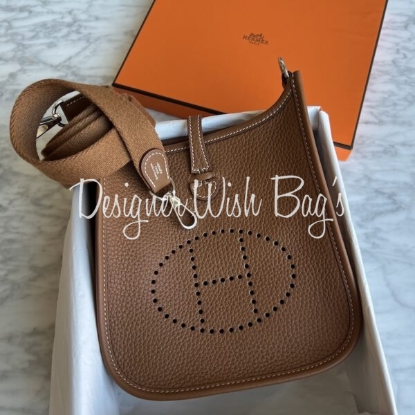 関税込み【Gold】HERMES Mini Evelyne 16 TPM Clemence Hermès // 2023 Evelyne Clemence Mini Gold TPM 16 Bag – VSP