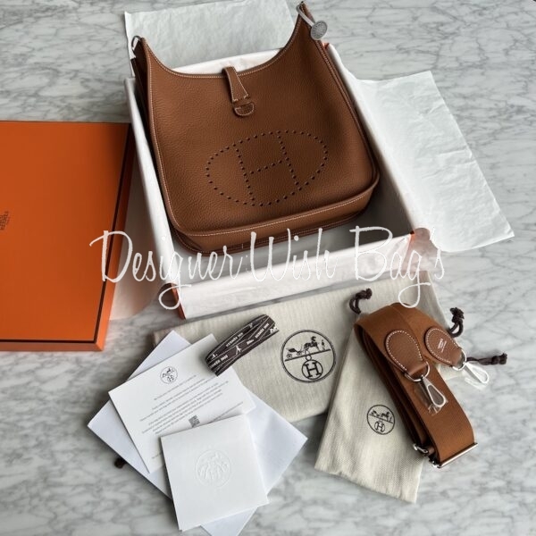 送料込【HERMES】Evelyne III 29 Bag Clemence & Palladium Gold Hermès Gold Clemence Evelyne III 29 Palladium Hardware, 2024